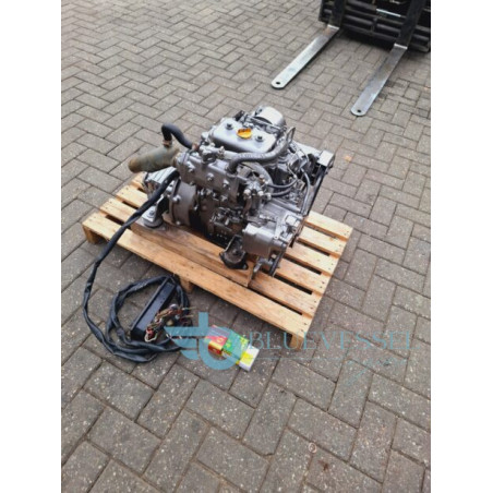 Yanmar 2QM15 Inboard Diesel Engine 15-HP