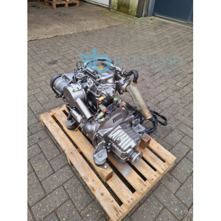 Yanmar 2QM15 Inboard Diesel Engine 15-HP
