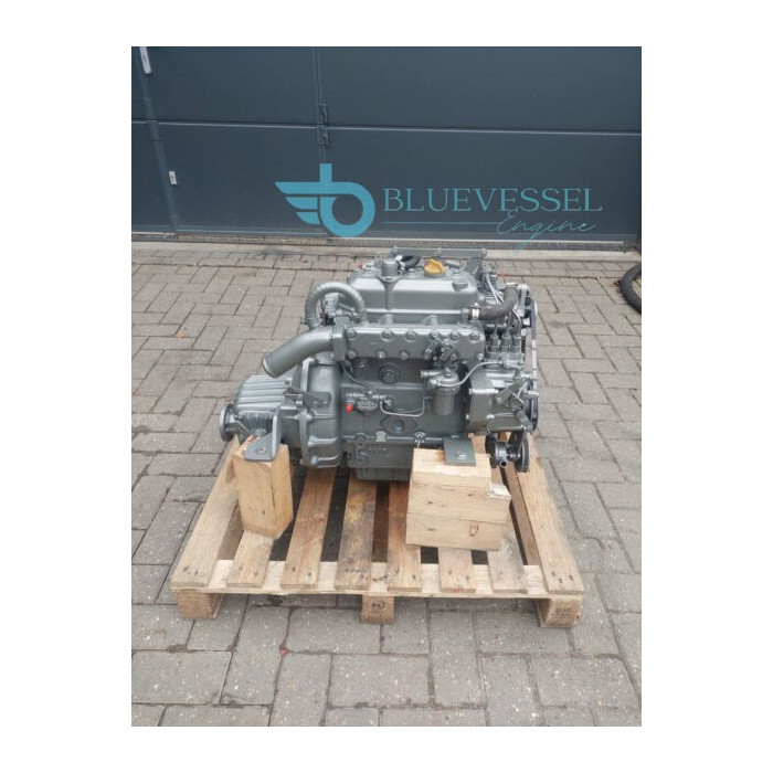Yanmar 3HM Inboard Diesel Engine 27-HP