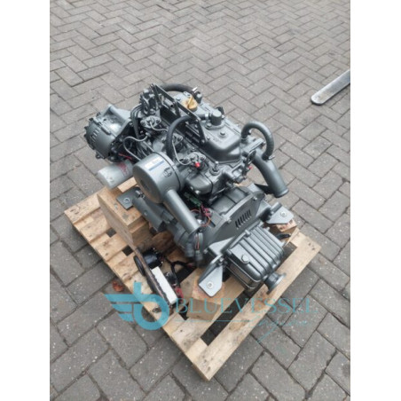 Yanmar 3HM Inboard Diesel Engine 27-HP