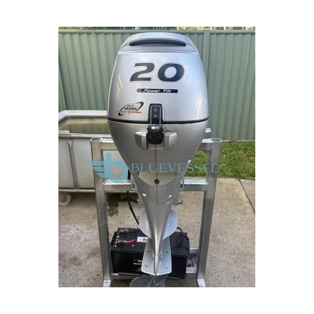 Honda 20 HP 4-Stroke BF20D Outboard Motor