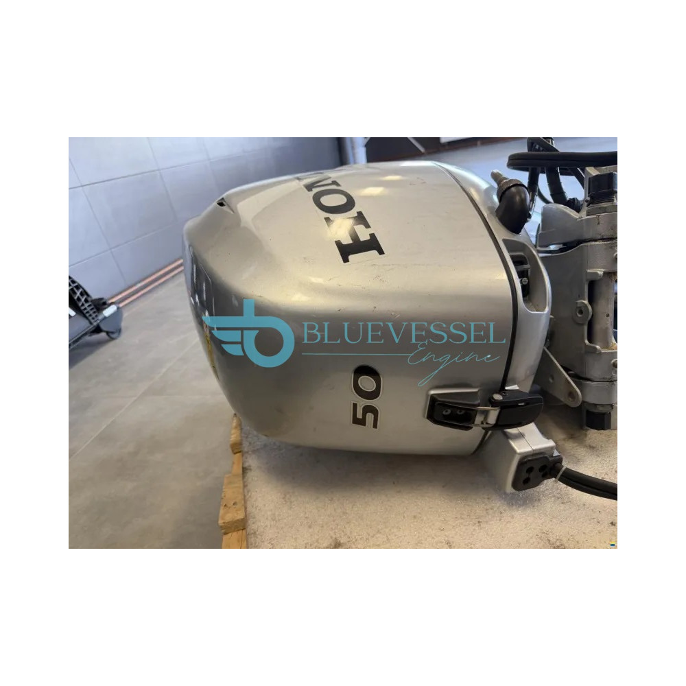 Honda 50 HP 4-Stroke BF50D Outboard Motor