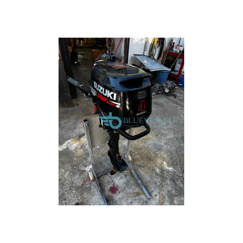Suzuki 4 HP 4-Stroke Outboard Motor DF4
