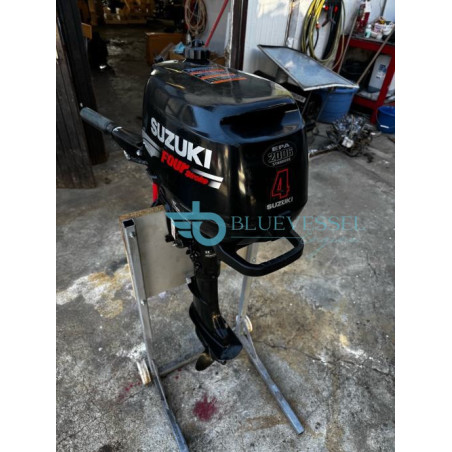 Suzuki 4 HP 4-Stroke Outboard Motor DF4