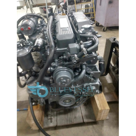 Yanmar 4LHA-STP Inboard Diesel Engine 240-HP