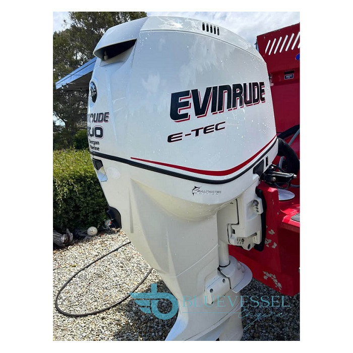Evinrude E-TEC 300 HP 2-Stroke Outboard Motor E300DPZSCS