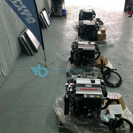 Yanmar 4LV250 Inboard Diesel Engine 250-HP