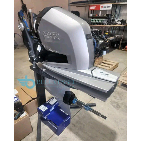 Volvo Penta D4-230 Inboard Diesel Engine w/ DPI Sterndrive