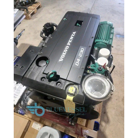 Volvo Penta D4-230 Inboard Diesel Engine w/ DPI Sterndrive