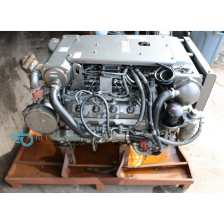 Yanmar 8LV370Z Inboard Diesel Engine 370-HP