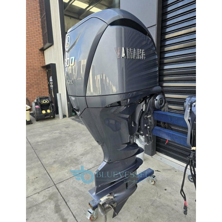 Yamaha 300 HP 4-Stroke F300XCA Outboard Motor