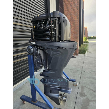 Yamaha 300 HP 4-Stroke F300XCA Outboard Motor