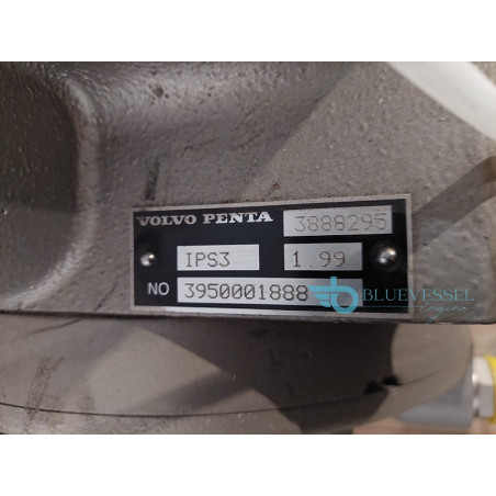 Volvo Penta D13-IPS900 Inboard Diesel Engine 700-HP