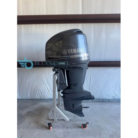 2004 Yamaha 225 HP 4-Stroke F225TURC Outboard Motor