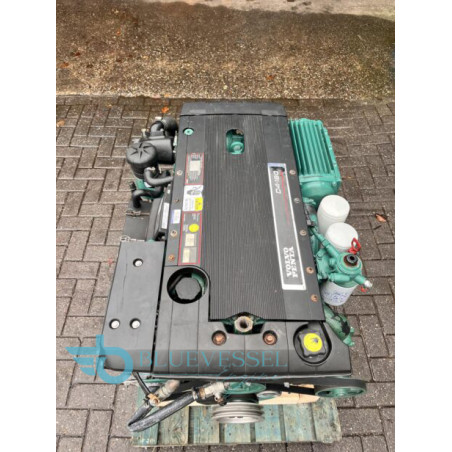 Volvo Penta D4-180I-C Inboard Diesel Engine 180-HP