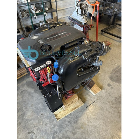 Volvo Penta V8-380-C-N Inboard Gasoline Engine